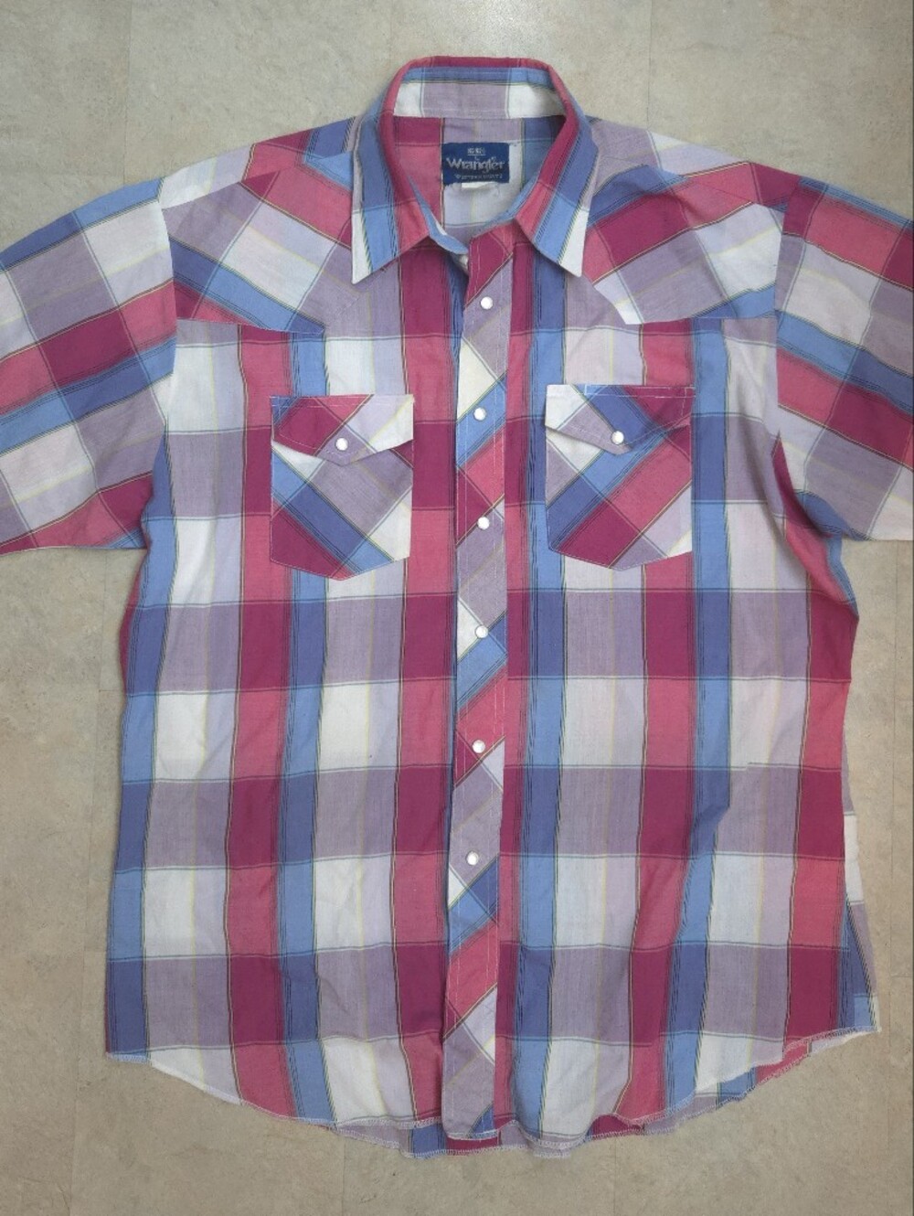 Wrangler Vintage Men's Short Sleeve Plaid Pearl Snap Shirt Pink, Blue & White L